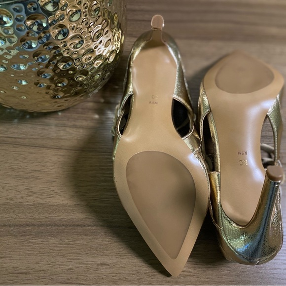 NWOT Kenneth Cole Riley Light Gold Strappy Open Back Heel - Picture 9 of 13